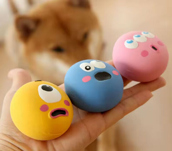 Dog Sounding Toy With Cute Big Eyeball Design,Pet Durable Latex Chew Interactive Training With Squeaky Dog Toy Ball - Image 3